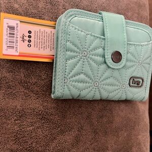 Lug wallet minute nwt